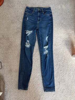 Women American Eagle Denim Ripped Jeans